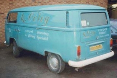 Andy bought this '72 panel van from the original owner around 1995, ran it for a couple of years then sold it on, last seen (Still with original signwriting) at Stamford Hall '02.